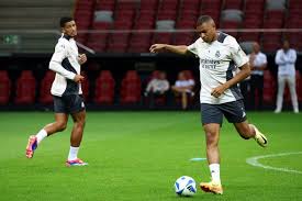 他既能够丰 他既能够丰